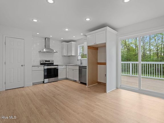 3rd image of 1605 Bobwhite Lane