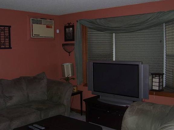 2nd image of 62 Garvey Ave