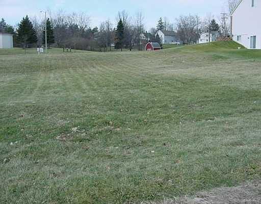 2nd image of 279 Old Creek Dr