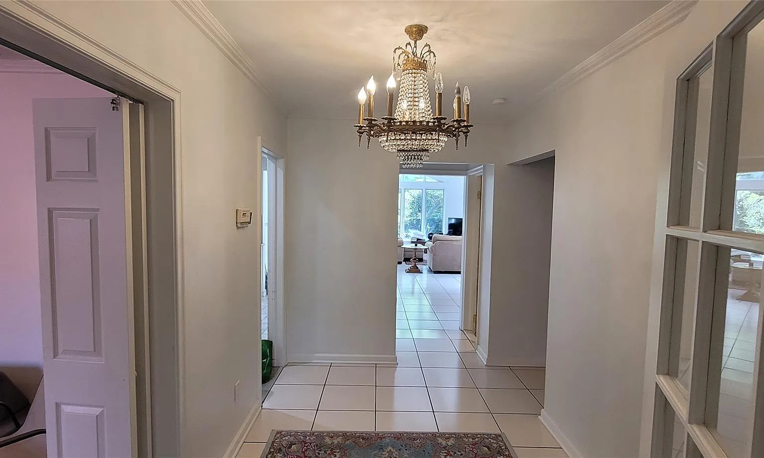 4 bed, 3.5 bath, 3310 sqft, $8,300 — Photo 4