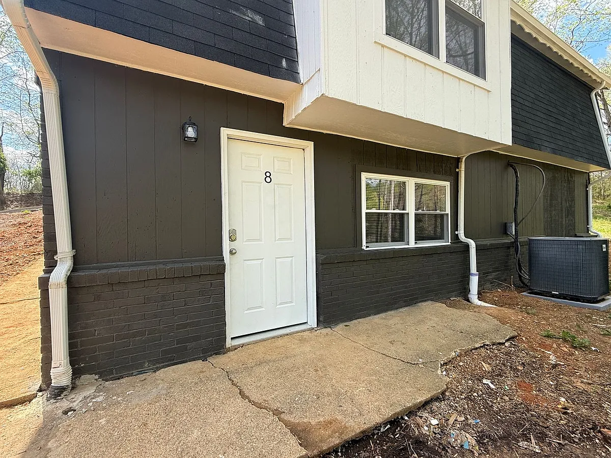 Building Photo - 1343-1347 Jackson Hollow Rd