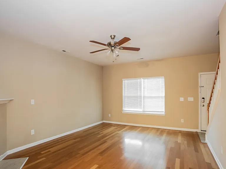 1530 Ladora Dr — Photo 5
