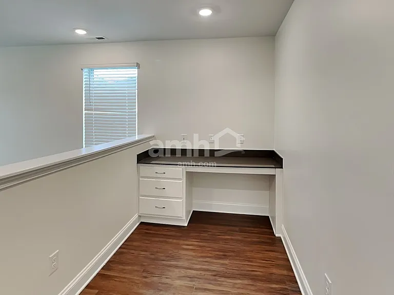 7309 Garrett Ct — Photo 11