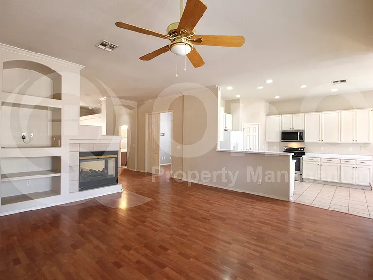 1445 S Park Grove Cir — Photo 8