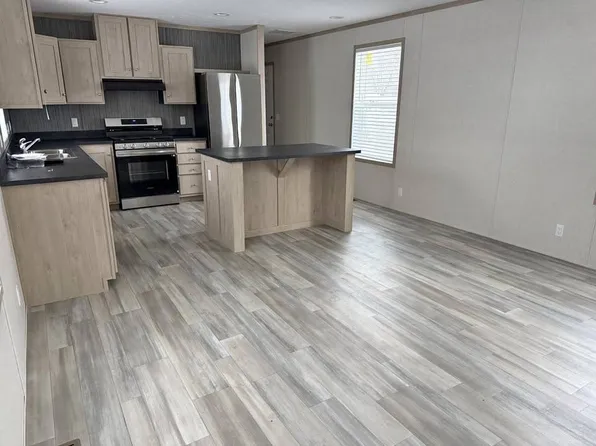 1083 W Highway 2 #405, La Porte, IN 46350