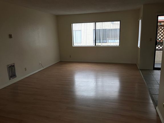2nd image of 101 Avenida Las Brisas APT D