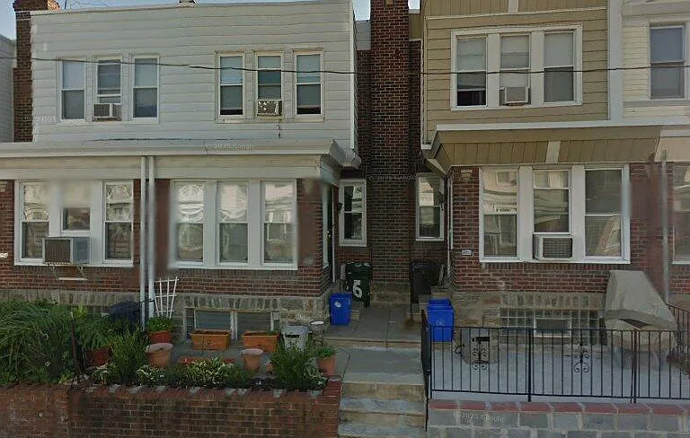 258 Rosemar St — Photo 12