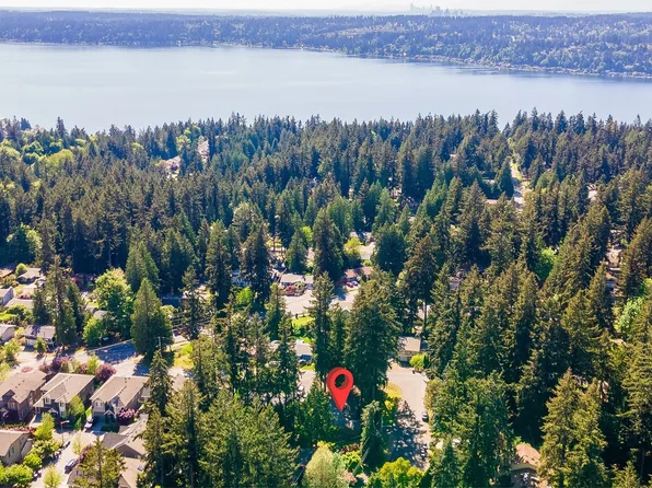 21205 NE 10th Place, Sammamish, WA 98074