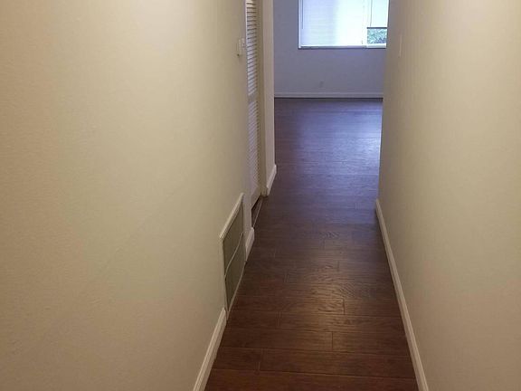 3rd image of 10768 Tropic Dr
