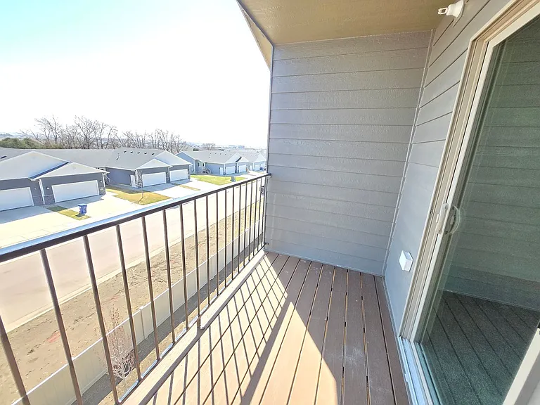 Home - Field Apartments I — Photo 153