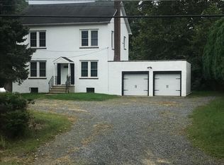 277 Schoolhouse Rd, Monroe Township, NJ 08831