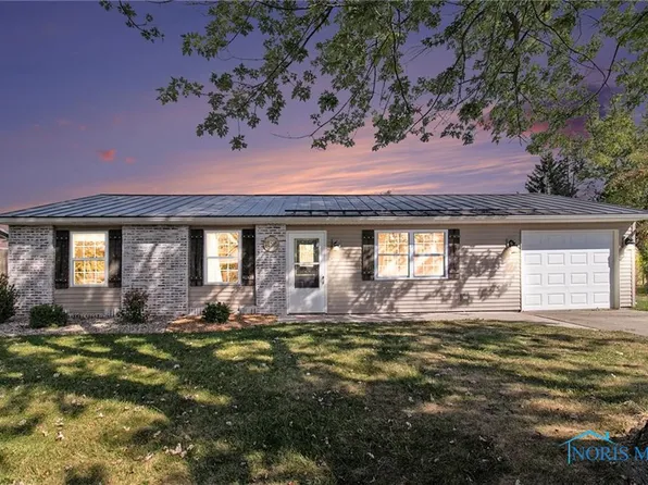 1305 E Wilson St, Bryan, OH 43506