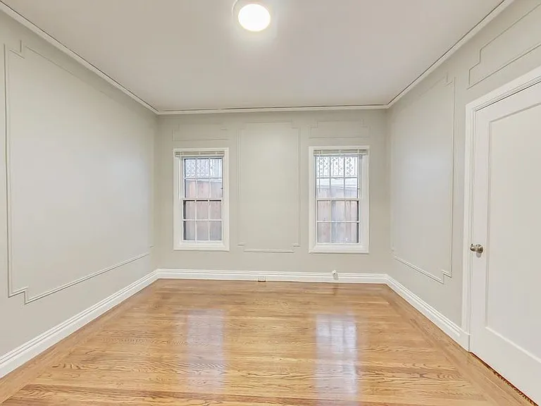 295 Macarthur Blvd #C — Photo 2