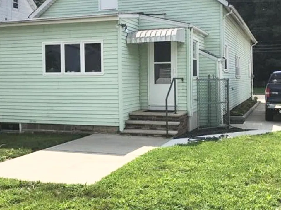 188 Main St