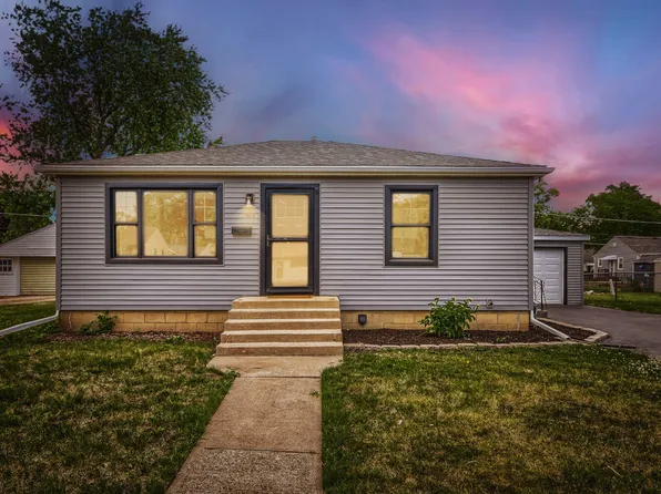 1303 Schriber Ave, Joliet, IL 60435