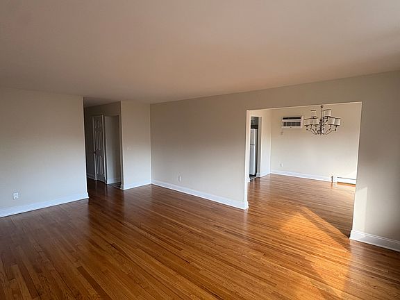 4th image of 369 Wilson Ave Floor 2