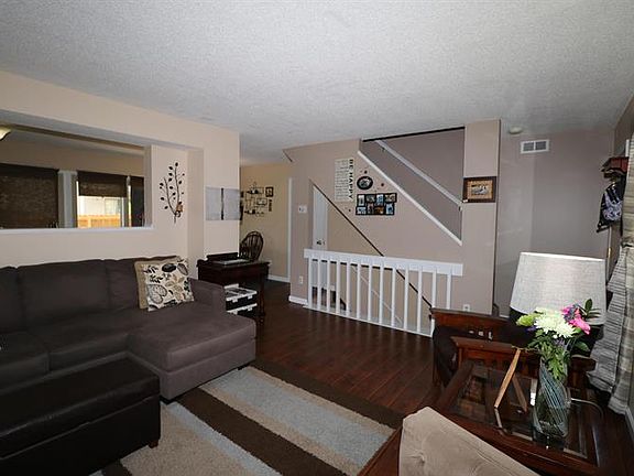4th image of 7659 Kelvinway Dr