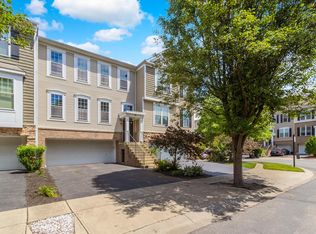 338 Hanton Way, Columbus, OH 43213