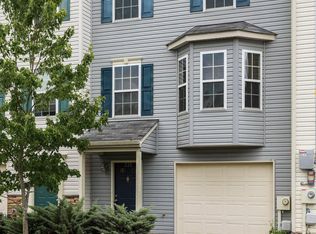 225 Morlatt Ln, Martinsburg, WV 25404