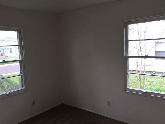 5th image of 2022 W Gilbert Ave