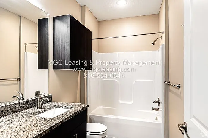 5711 NE 80th Ter #3E — Photo 4
