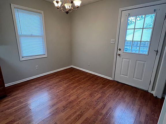 4th image of 2943 N Mill Ave APT B