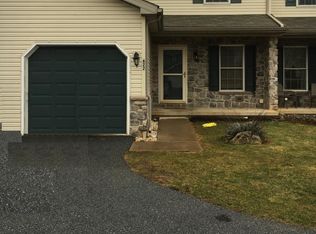 622 Sunflower St, New Holland, PA 17557