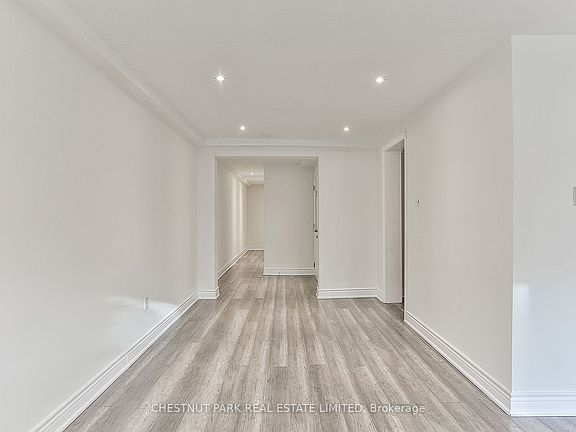 5th image of 76 Walmsley Blvd #1
