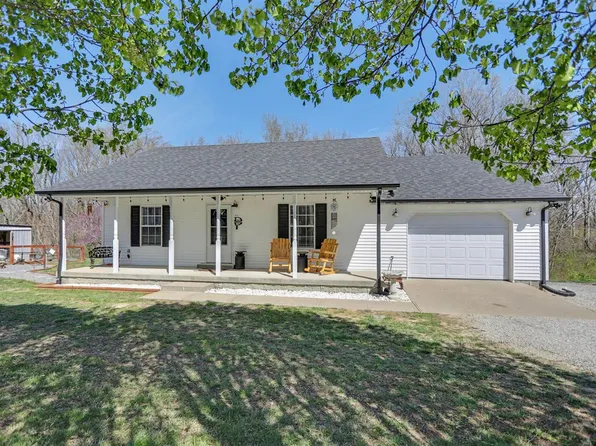 111 Oak Forest Rd, Scottsville, KY 42164