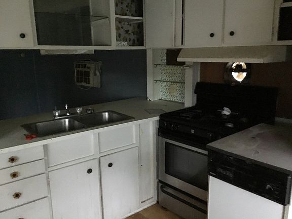 2nd image of 27 Kings Ln