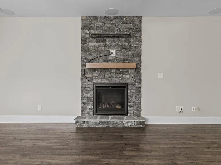 Gas fireplace