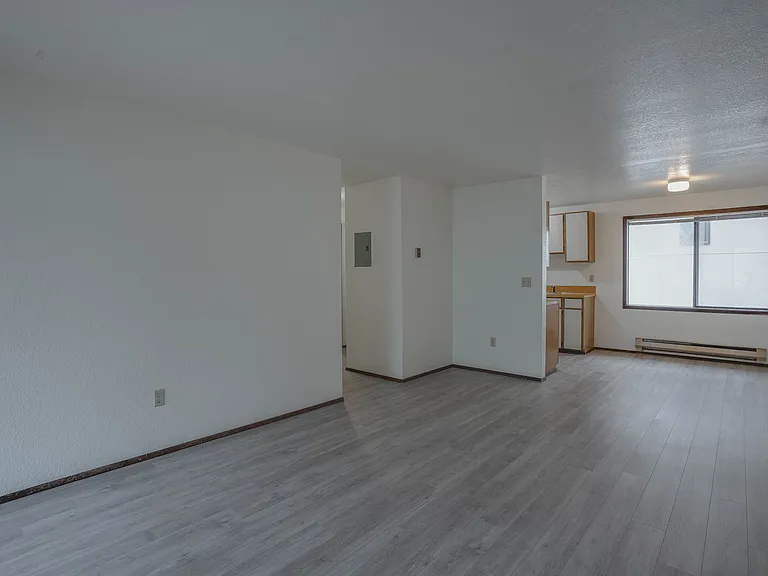 1122 NW Market St #5 — Photo 8