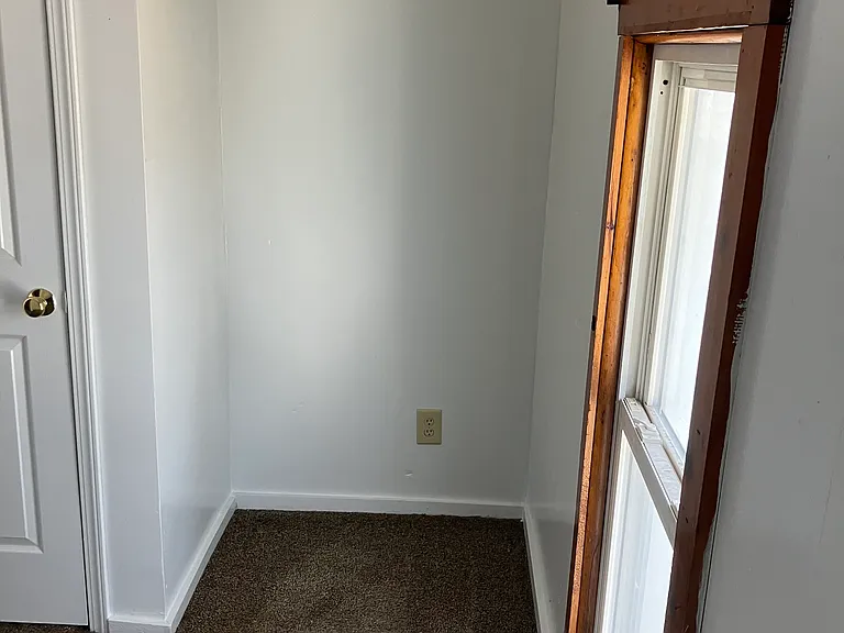 1112 E 10th St #2 — Photo 10