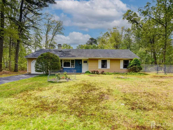 61 Avenue I, Monroe Township, NJ 08831