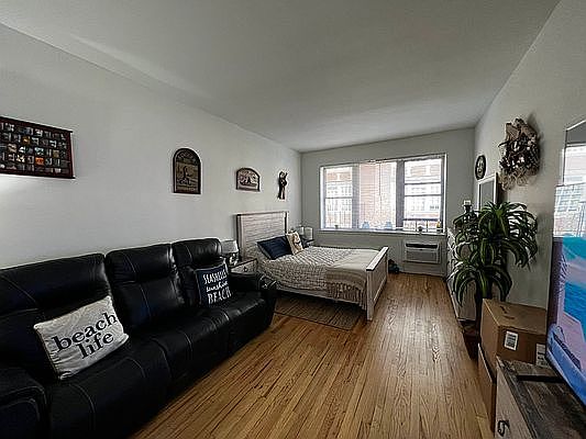 1st image of 418 E 88th St APT 4I