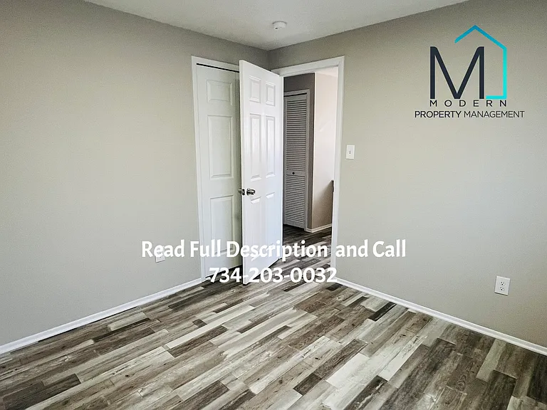 27035 Marshall St — Photo 10