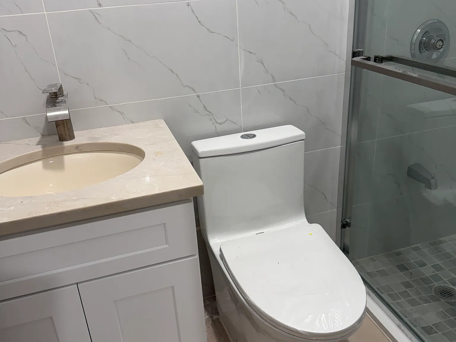 4 bed, 5000 sqft, $1,100 — Photo 4