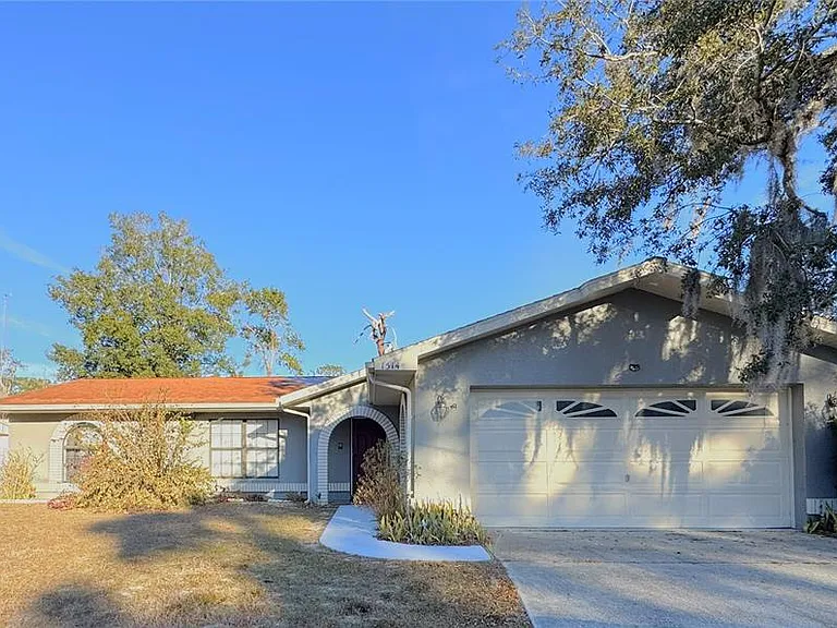 1514 Poe St — Photo 1
