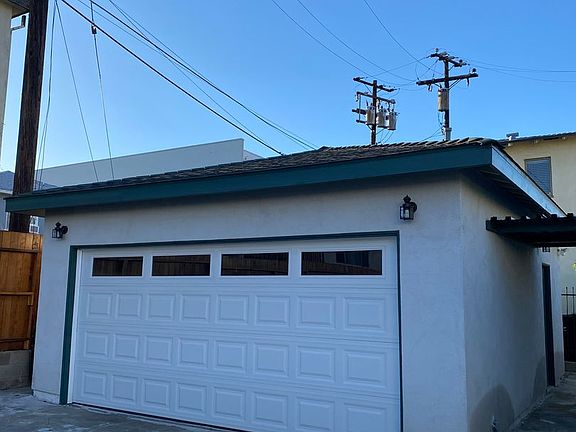 2nd image of 1207 N Monterey St #1209