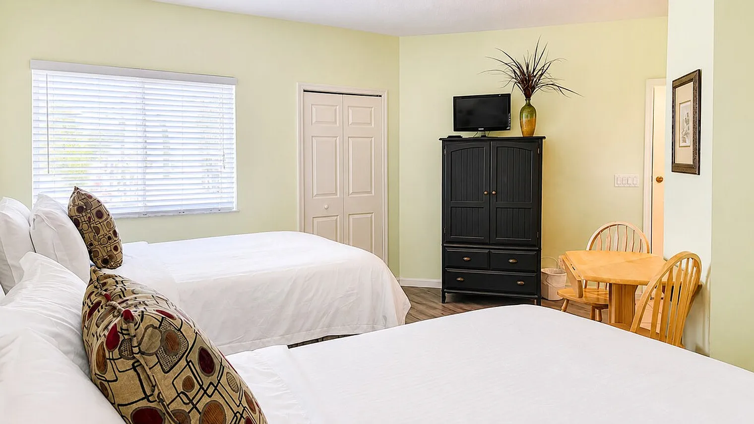 Studio, 1.0 bath, $1,926 — Photo 2