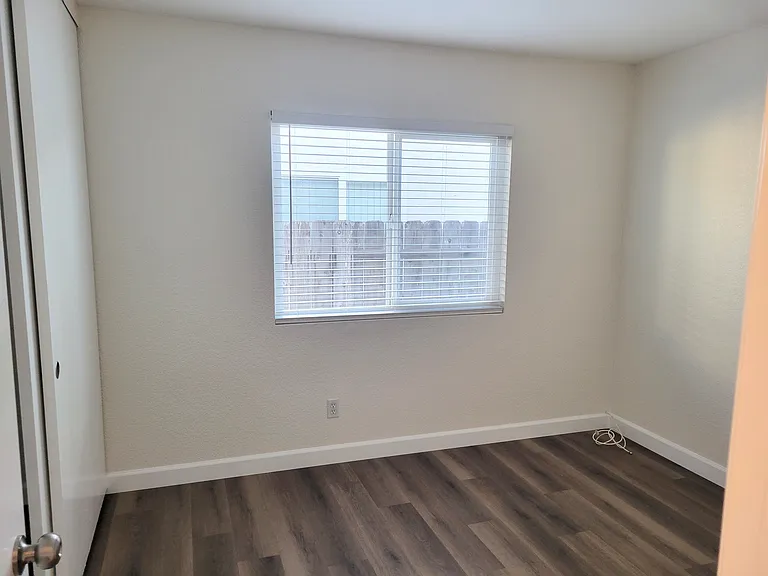 7756 Embry Ct — Photo 10