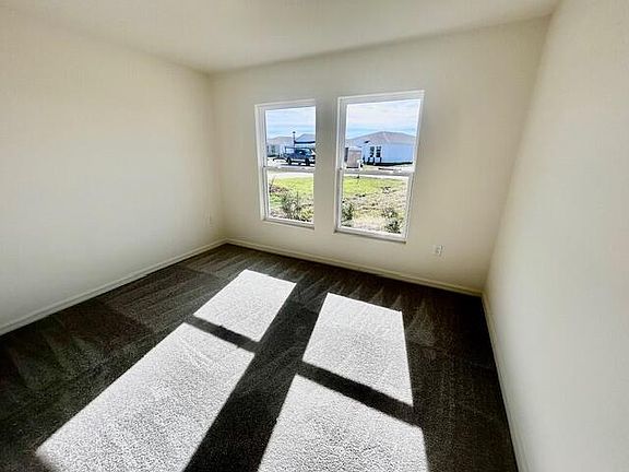 3rd image of 1252 Stone Ridge Cir