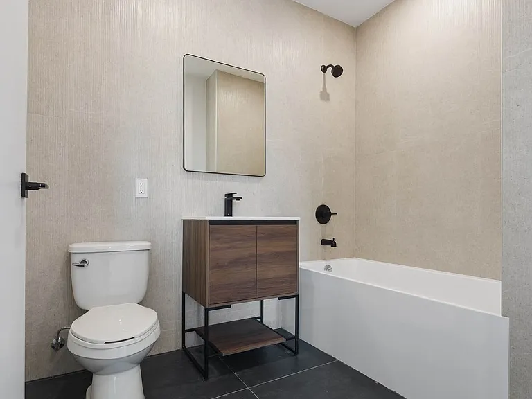105 Hawthorne St #4A — Photo 10