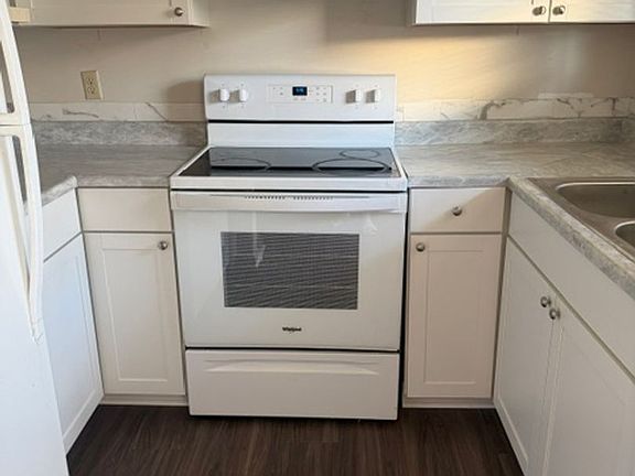 3rd image of 1303 Wertland St APT A5