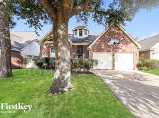 9111 Point Park Dr, Houston, TX 77095