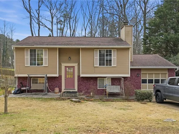 6751 Lismore Dr, Norcross, GA 30093