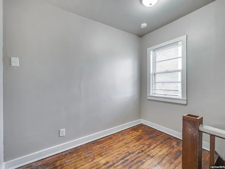 210 - 212 Doty St — Photo 17