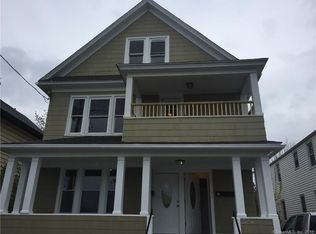 560-562 Garfield Ave, Bridgeport, CT 06606