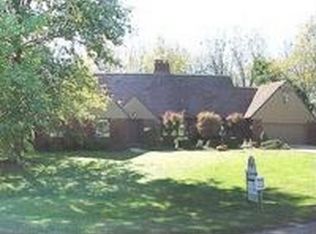 12140 Donovan Dr, Saint Joseph, MO 64505