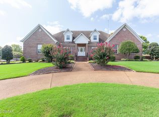 10 Bentwillow Cv, Jackson, TN 38305